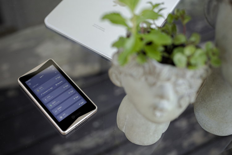 Crypto Inheritance hardware wallet secure
