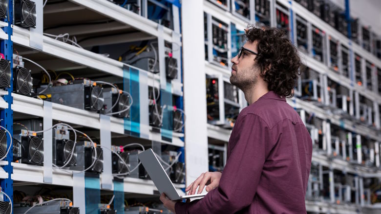 Bitcoin mining farm shares page header